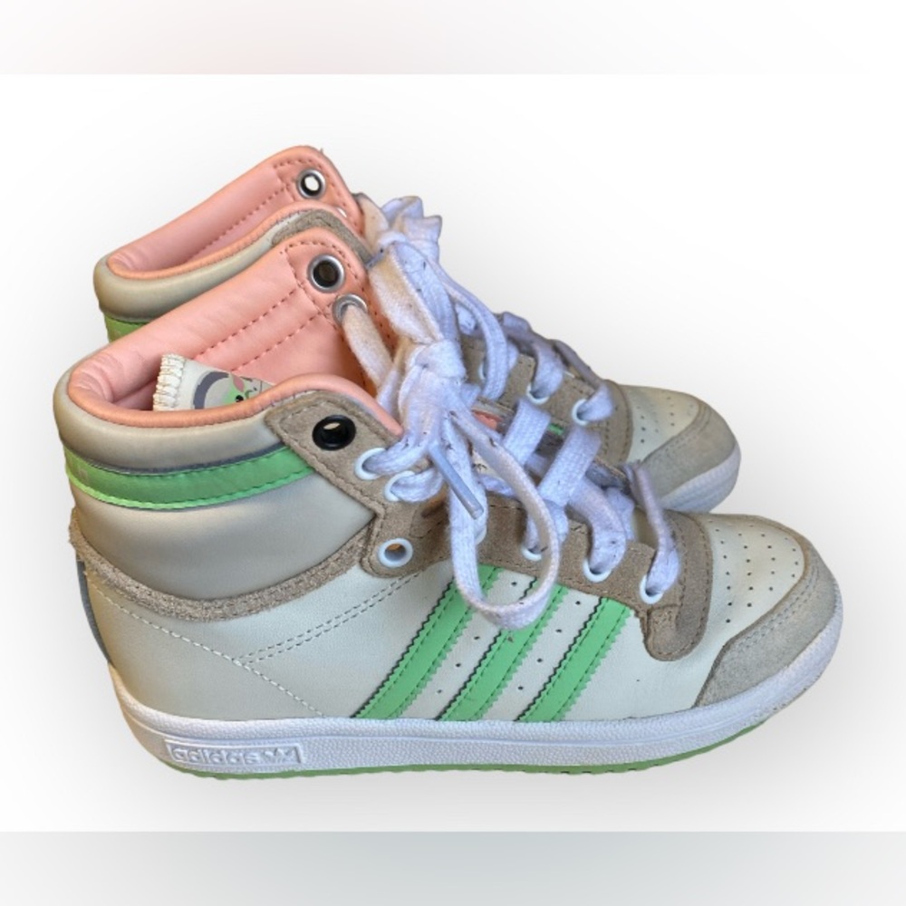 EUC adidas Top Ten Hi
Star Wars The Mandalorian The Child - Picture 5 of 13